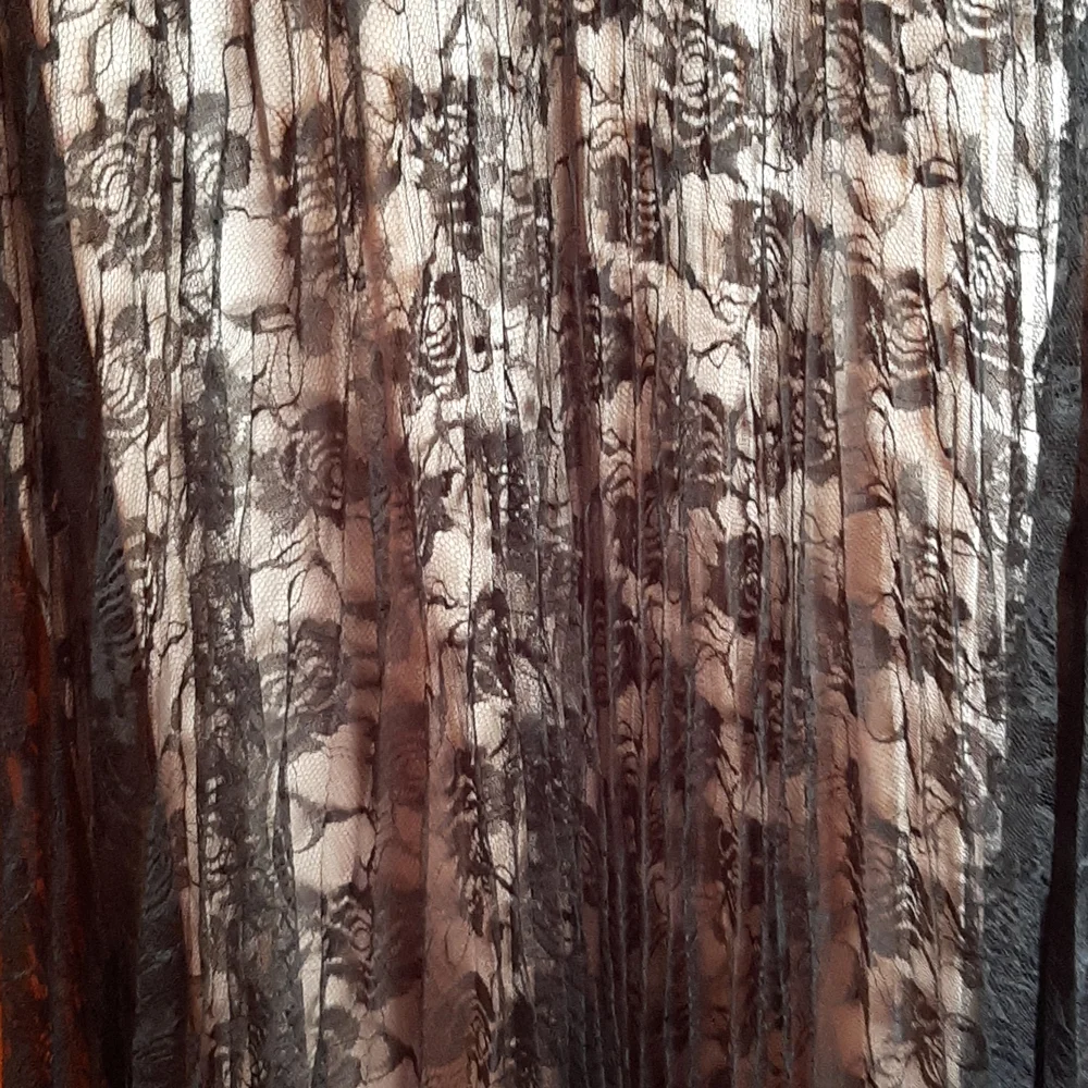 Dress - Picture 3 of 8